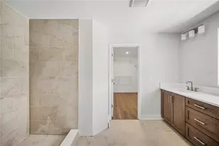 5633 Dartmouth Ave N, Saint Petersburg, FL 33710 - Photo 17
