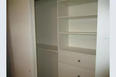 2405 Nantucket Glen Place, Sun City Center, FL 33573 - Photo 17