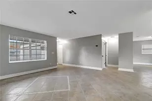 2229 Elizabeth Dr, Brandon, FL 33510 - Photo 7