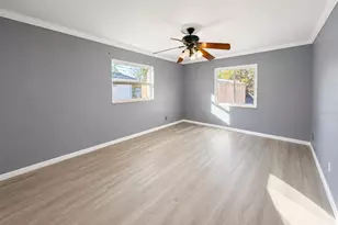 619 Garland St N, Saint Petersburg, FL 33703 - Photo 25