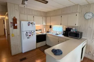 4061 58th Ave N, Saint Petersburg, FL 33714 - Photo 7