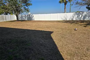 1803 Palm Warbler Ln, Ruskin, FL 33570 - Photo 15