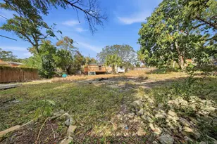 514 E Morgan St, Tarpon Springs, FL 34689 - Photo 27