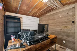 6411 Holloman Creek Ct, Plant City, FL 33565 - Photo 41