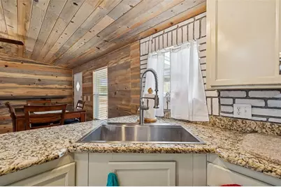 6411 Holloman Creek Court, Plant City, FL 33565 - Photo 31