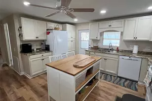 148 Pindo Palm St W, Largo, FL 33770 - Photo 21
