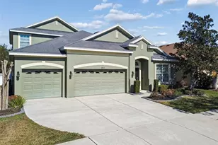 32613 Summerglade Dr, Wesley Chapel, FL 33545 - Photo 3