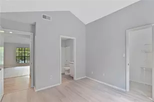 8734 Mallard Reserve Dr, Tampa, FL 33614 - Photo 3