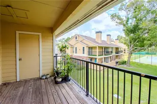 8734 Mallard Reserve Dr, Tampa, FL 33614 - Photo 13