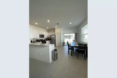 10211 Trumpet Honeysuckle Way, San Antonio, FL 33576 - Photo 3