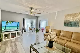 8651 10th St N, Saint Petersburg, FL 33702 - Photo 3