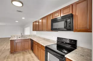 6384 Malaluka Rd, North Port, FL 34287 - Photo 23