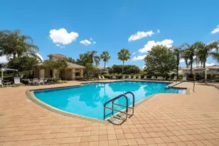 3402 Parkridge Cir, Sarasota, FL 34243 - Photo 5