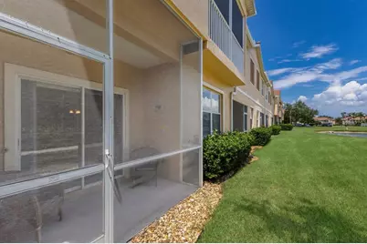 3402 Parkridge Circle, Sarasota, FL 34243 - Photo 5
