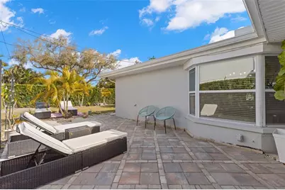 1000 Varona Street, Belleair, FL 33756 - Photo 35