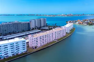 6025 Shore Blvd S, Gulfport, FL 33707 - Photo 1