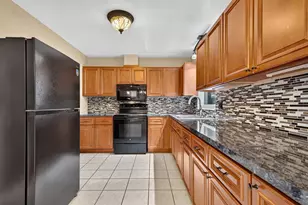 1901 Winchester Rd N, Saint Petersburg, FL 33710 - Photo 13