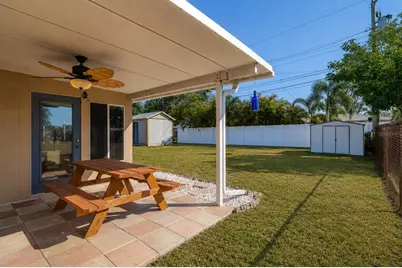 1901 Winchester Road N, Saint Petersburg, FL 33710 - Photo 35