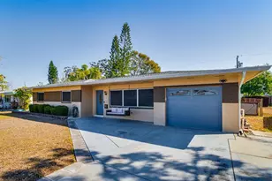 1901 Winchester Rd N, Saint Petersburg, FL 33710 - Photo 45