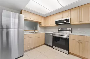 2614 Cove Cay Dr, Clearwater, FL 33760 - Photo 5