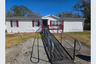 6106 Mangrove Drive, Wesley Chapel, FL 33544 - Photo 3