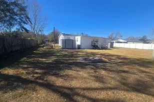 6106 Mangrove Dr, Wesley Chapel, FL 33544 - Photo 9