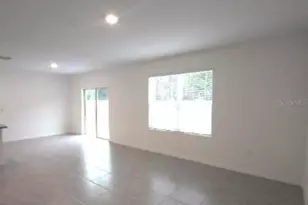 35589 Lockman Wy, Zephyrhills, FL 33541 - Photo 15