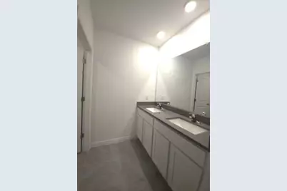 35589 Lockman Way, Zephyrhills, FL 33541 - Photo 31