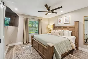 11313 Carrollwood Estates Dr, Tampa, FL 33618 - Photo 17