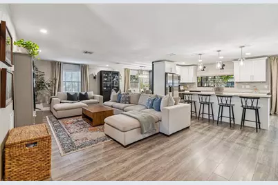 11313 Carrollwood Estates Drive, Tampa, FL 33618 - Photo 9