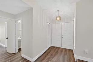 1741 Shady Leaf Dr, Valrico, FL 33596 - Photo 3