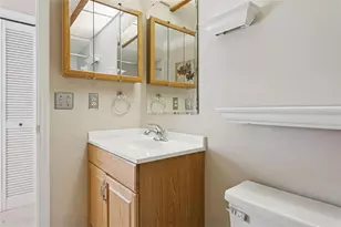 15338 E Pond Woods Dr, Tampa, FL 33618 - Photo 17