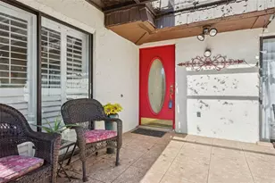 15338 E Pond Woods Dr, Tampa, FL 33618 - Photo 3