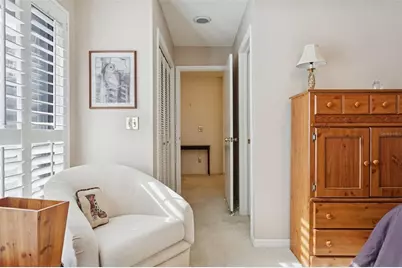 15338 E Pond Woods Drive #15338, Tampa, FL 33618 - Photo 15