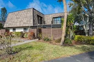 15338 E Pond Woods Dr, Tampa, FL 33618 - Photo 1