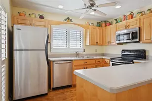 15338 E Pond Woods Dr, Tampa, FL 33618 - Photo 9