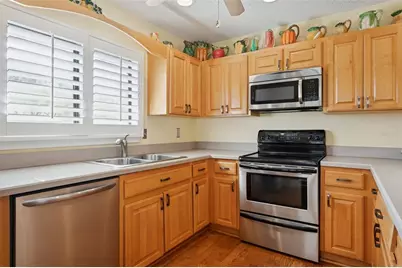 15338 E Pond Woods Drive #15338, Tampa, FL 33618 - Photo 11