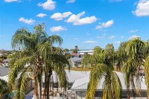 2394 Hanover Dr, Dunedin, FL 34698 - Photo 39