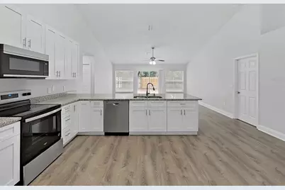 8018 Shepherd Avenue, Spring Hill, FL 34606 - Photo 13