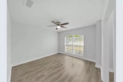 8018 Shepherd Avenue, Spring Hill, FL 34606 - Photo 9
