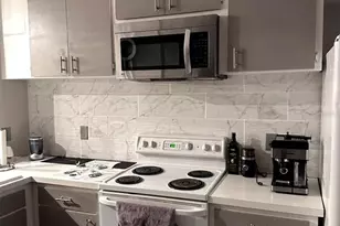 6210 Bayside Key Dr, Tampa, FL 33615 - Photo 11