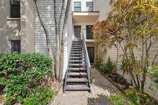 4871 Puritan Cir, Tampa, FL 33617 - Photo 3