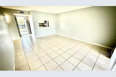 2840 Somerset Park Drive #201, Tampa, FL 33613 - Photo 5