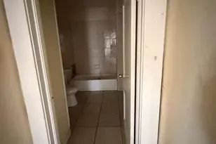 8216 N 14th St, Tampa, FL 33604 - Photo 17