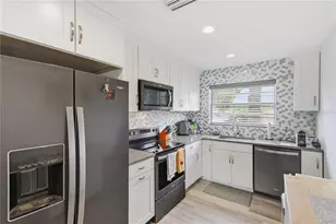 440 Oxford Rd, Palm Harbor, FL 34683 - Photo 3