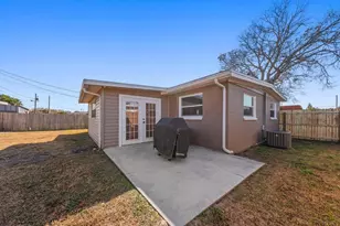 10747 109th Way, Largo, FL 33778 - Photo 21