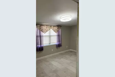 225 83rd Avenue NE, Saint Petersburg, FL 33702 - Photo 15
