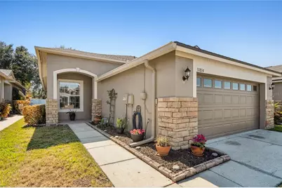 31814 Blythewood Way, Wesley Chapel, FL 33543 - Photo 3