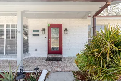 7008 Mintwood Court, Tampa, FL 33615 - Photo 5