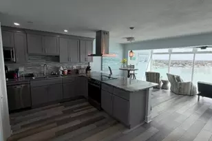 7200 Sunshine Skyway Ln S, Saint Petersburg, FL 33711 - Photo 7